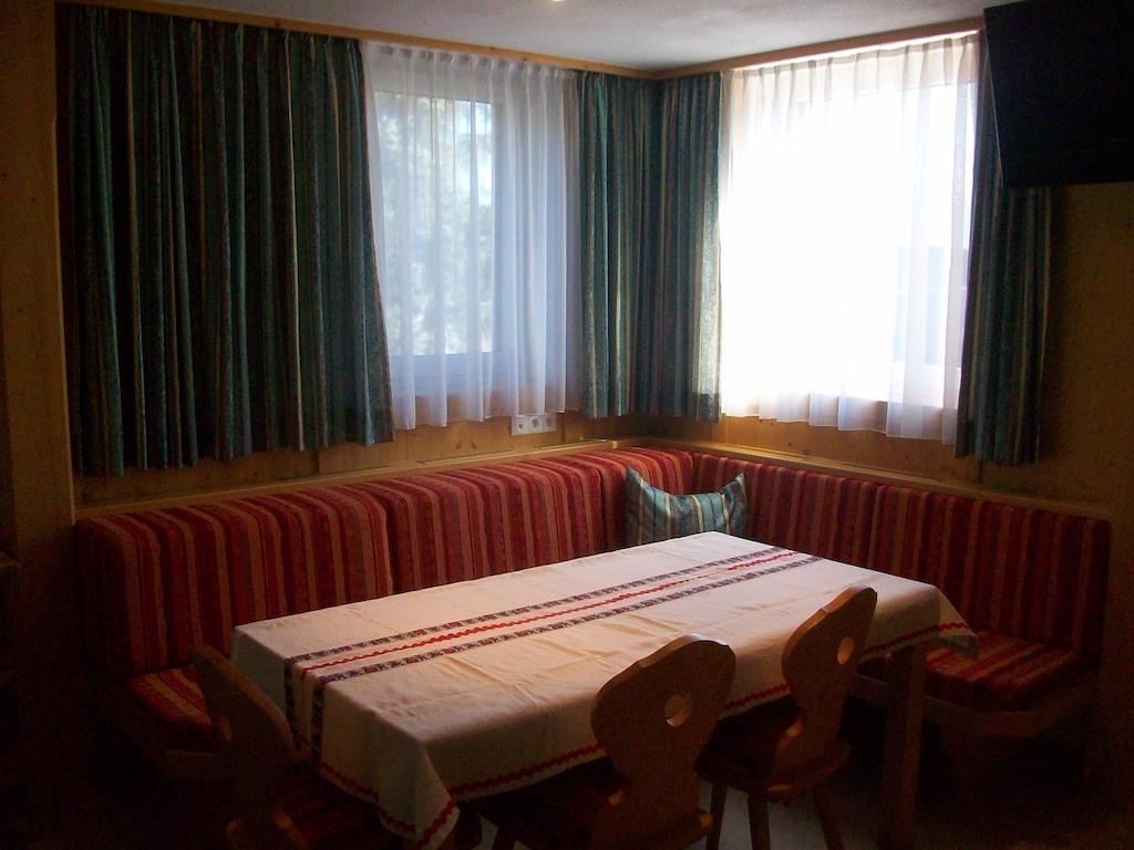 Appartements Renate Kirchberg in Tirol Habitación foto
